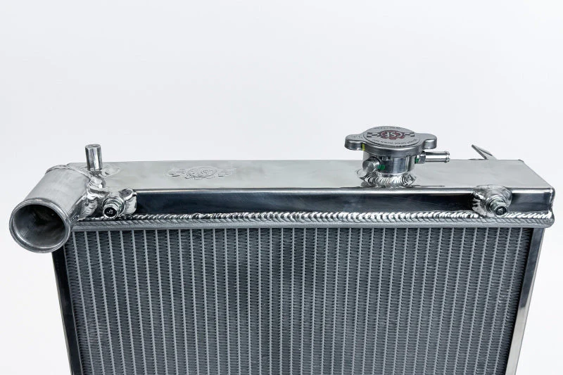 CSF 03-07 Mitsubishi Lancer EVO 7/8/9 1/2 Size Radiator - Polished - Image 2
