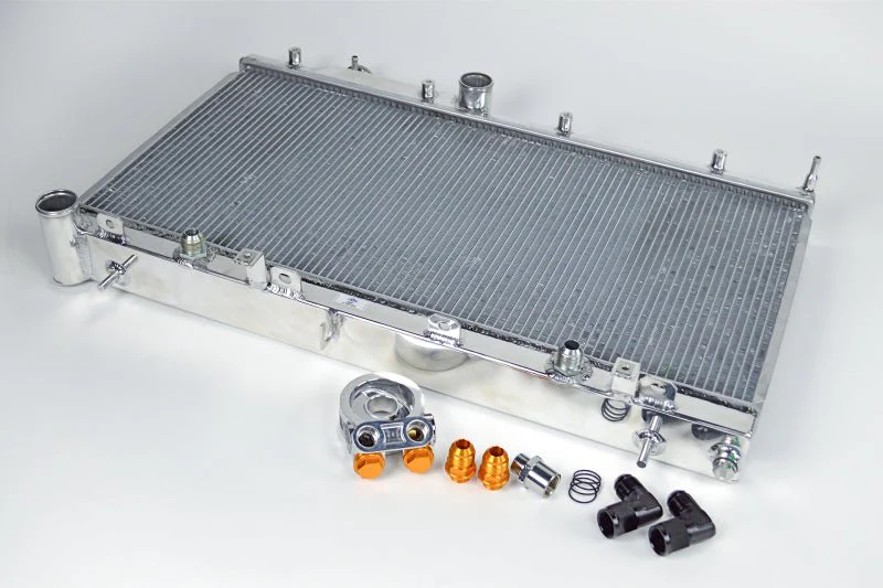 CSF 08-15 Subaru WRX/STI 2-Row Radiator w/Built-In Oil Cooler - Image 4